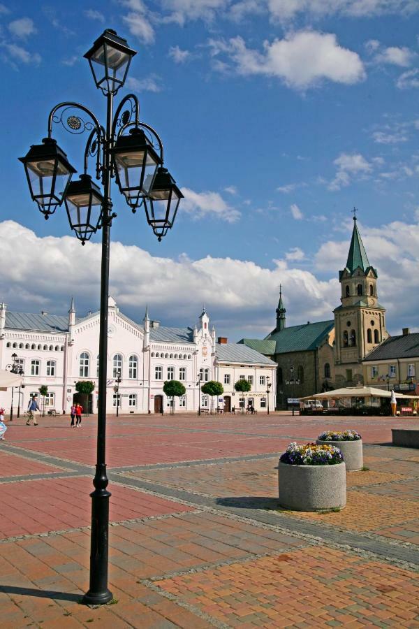 Apartament Skorpion Centrum Sanok Esterno foto